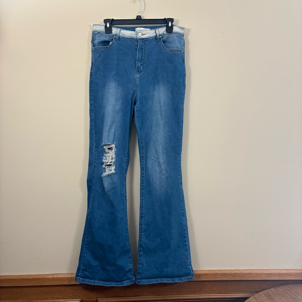 By Egreis Jean Women Large Blue Denim high rise bell bottom distressed cl